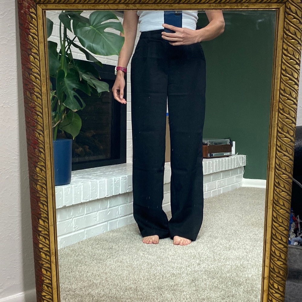 Black trousers